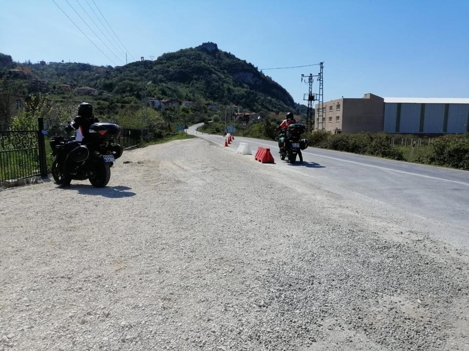 Konya’dan Kastamonu’ya izinsiz gelen 3 motosiklet sürücüsüne 9 bin 450 lira ceza 