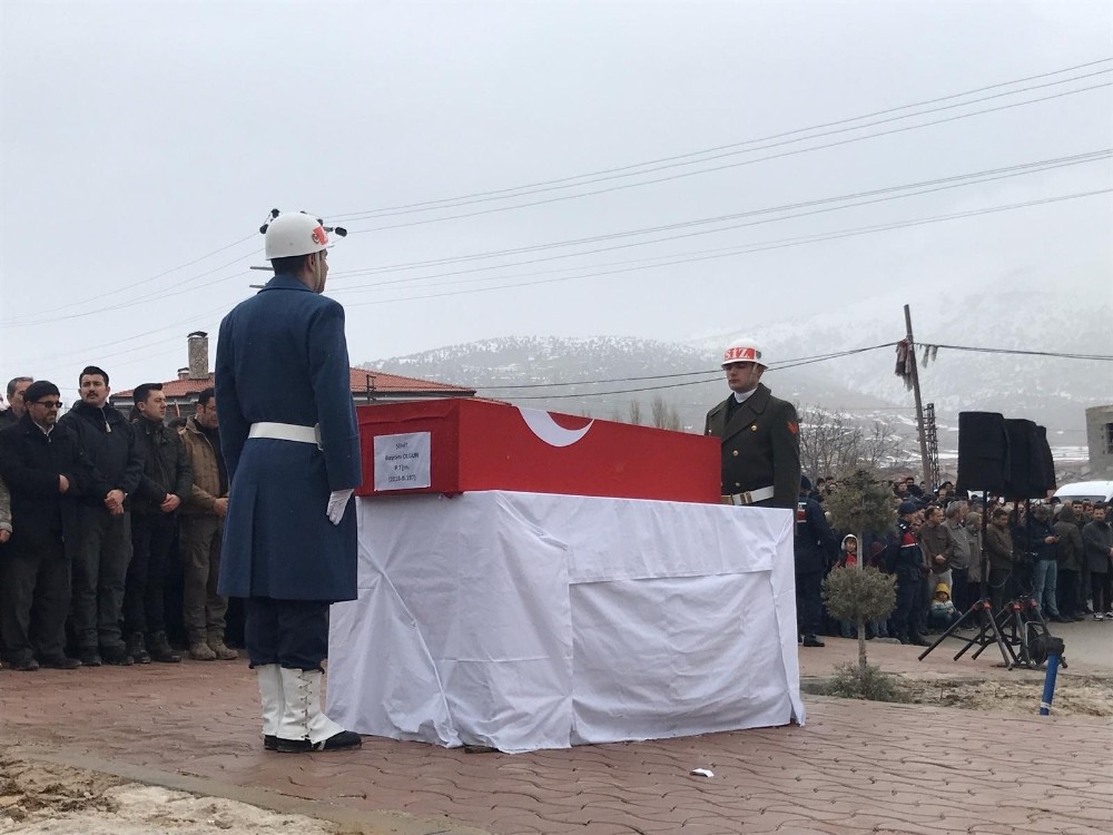 Konyalı İdlib şehidi son yolculuğuna uğurlandı 