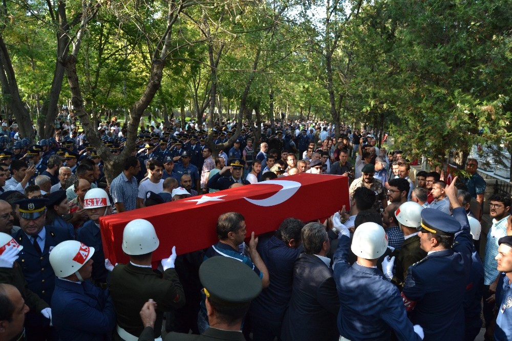 Konyalı şehit dualarla son yolculuğuna uğurlandı 