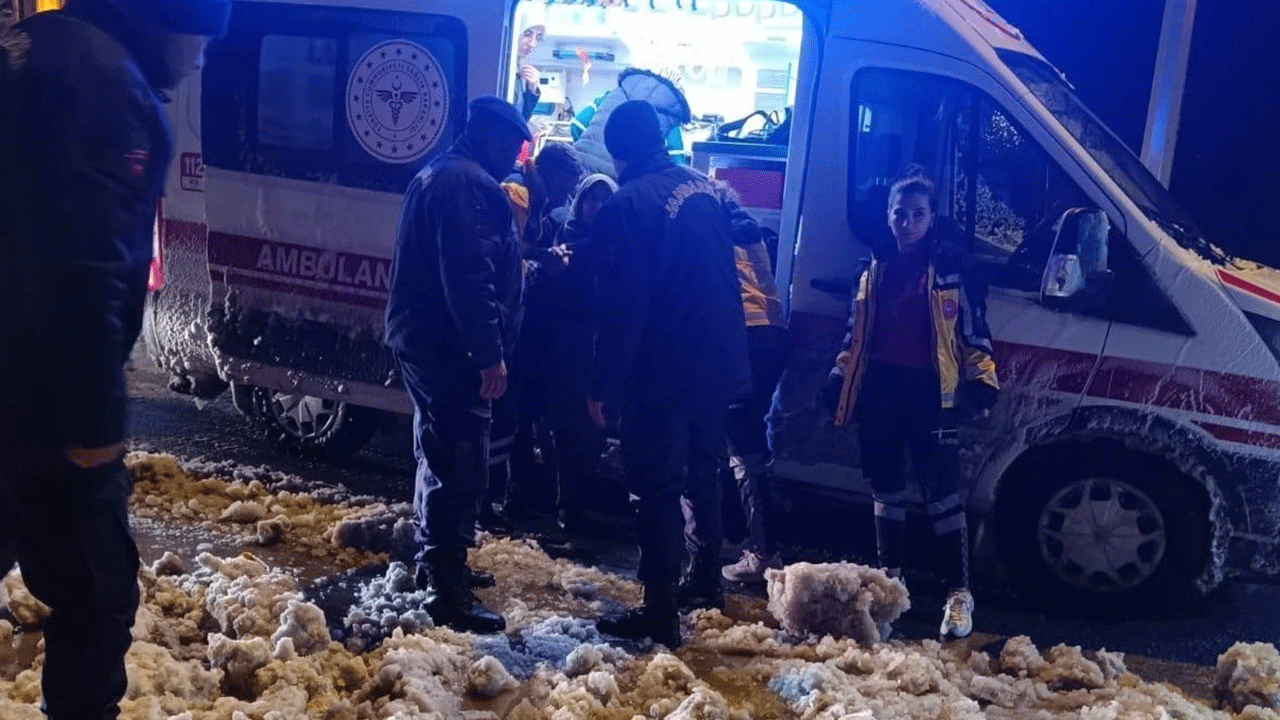 Konyalılar karda mahsur kaldı