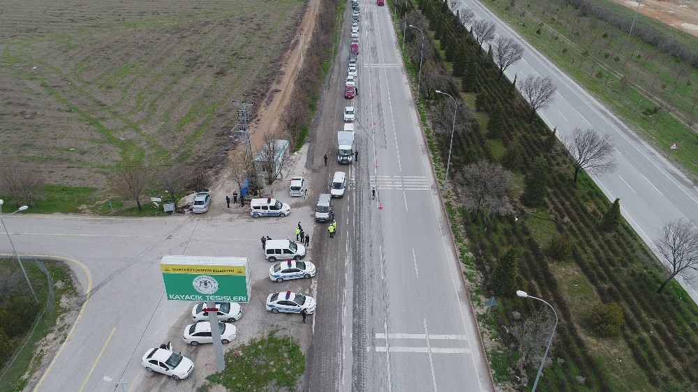 Konya’nın giriş çıkışta sıkı korona virüs denetimi 