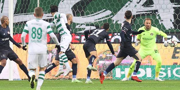 Konyaspor 90+3'te Antalya'yı devirdi