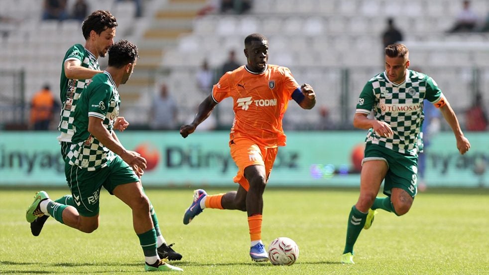 Konyaspor-Başakşehir maçında gol sesi çıkmadı