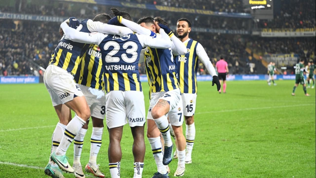 Fenerbahçe Konyaspor'dan 3 puanı aldı