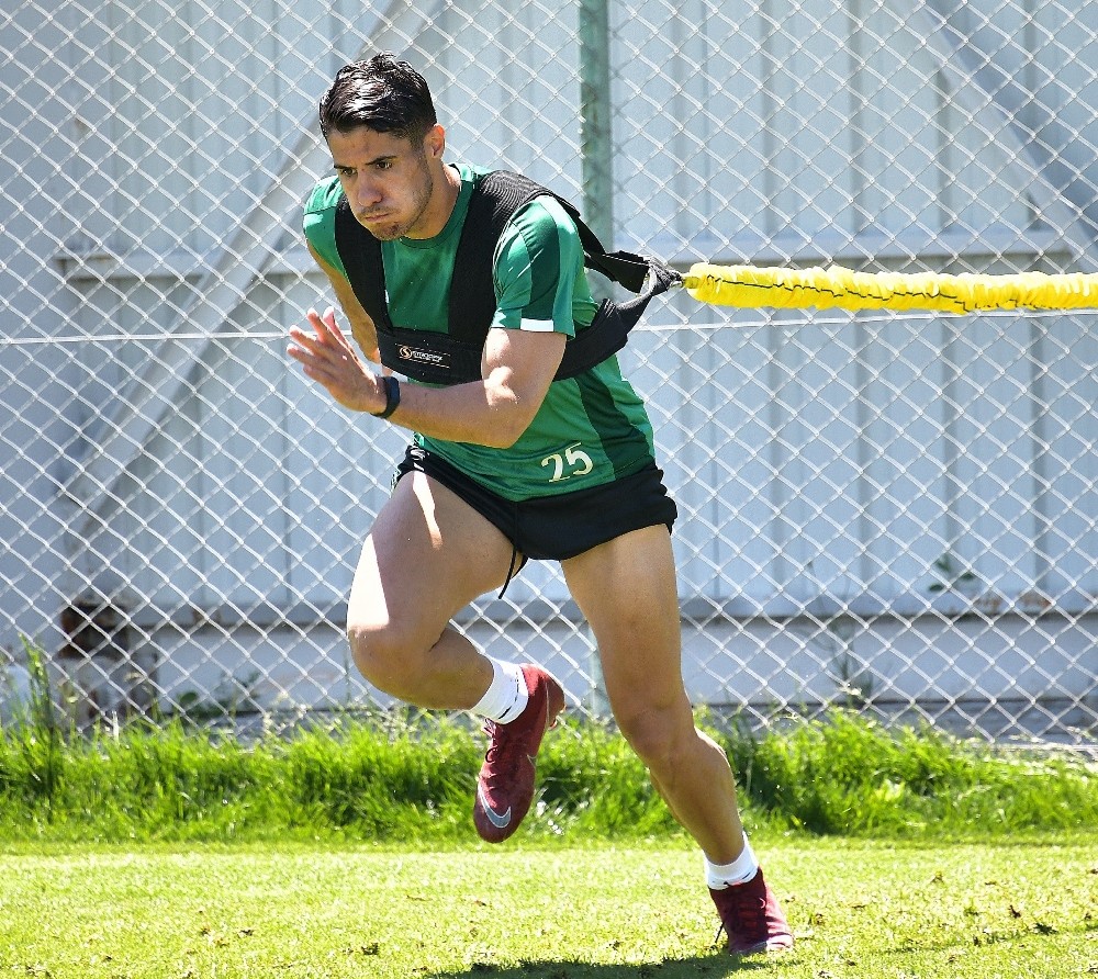 Konyaspor hazırlıklarını sürdürüyor 
