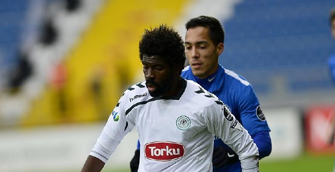 Konyaspor Mbamba'nın sözleşmesini 2 yıl uzattı