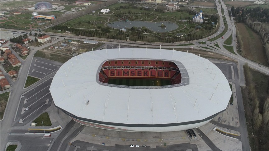 Konyaspor-Medipol Başakşehir maçı Eskişehir'de oynanacak