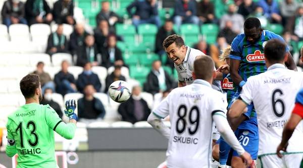 Konyaspor-Rizespor maçı kaç kaç bitti?