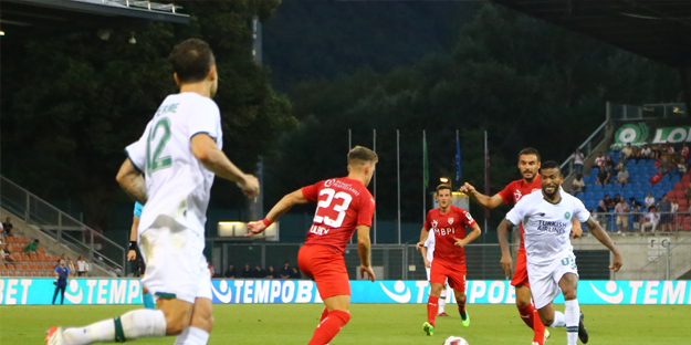 Konyaspor turu eve bıraktı!