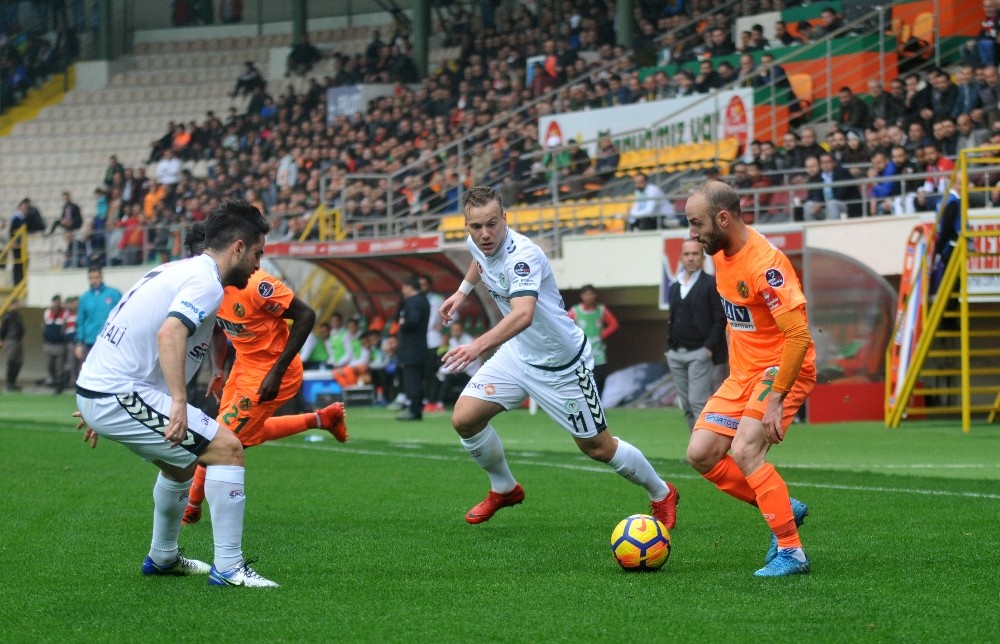 Konyaspor ve Alanyaspor ligde 6. randevuda 