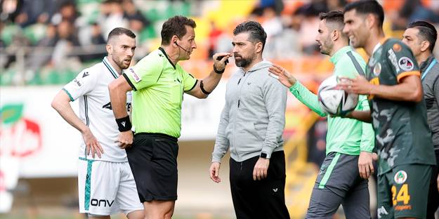 Konyaspor'a bir darbe de Alanyaspor'dan