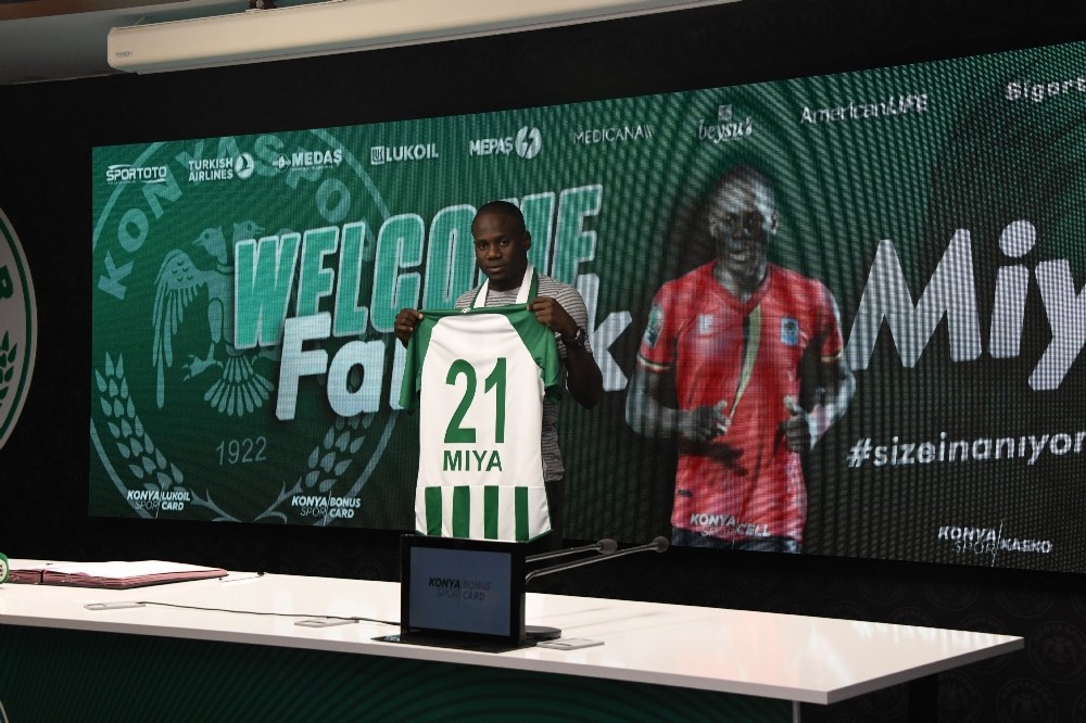 Konyaspor’a Ugandalı forvet 