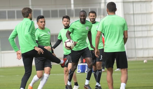 Konyaspor'da sakatlık şaşkınlığı! 6 hafta...
