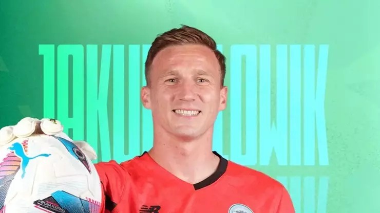 Konyaspor'da veda vakti! Polonyalı kaleci Jakub Slowik takımdan ayrıldı