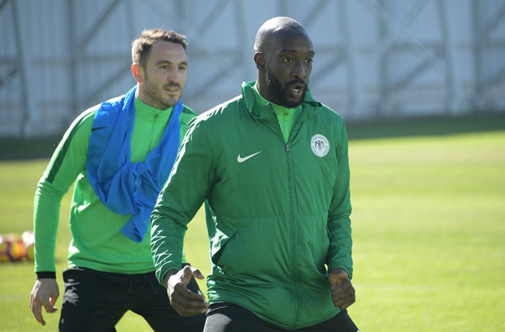 Konyaspor’da Yatabare sakatlandı 