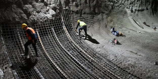 Kop Tüneli'nde göçük meydana geldi