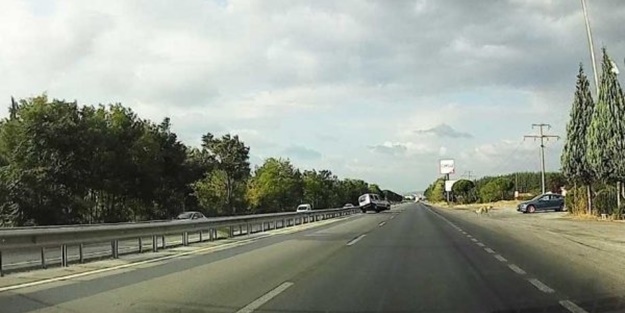 Köpeği ezmemek için manevra yaptı! Sonrası korkunç