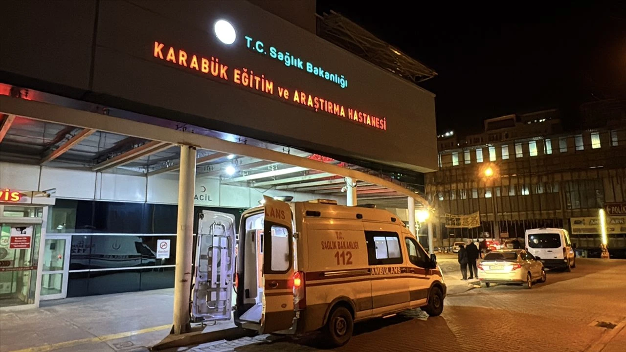 Köpeği tabancayla korkutmak isteyen muhtar kazara başka bir muhtarı vurdu