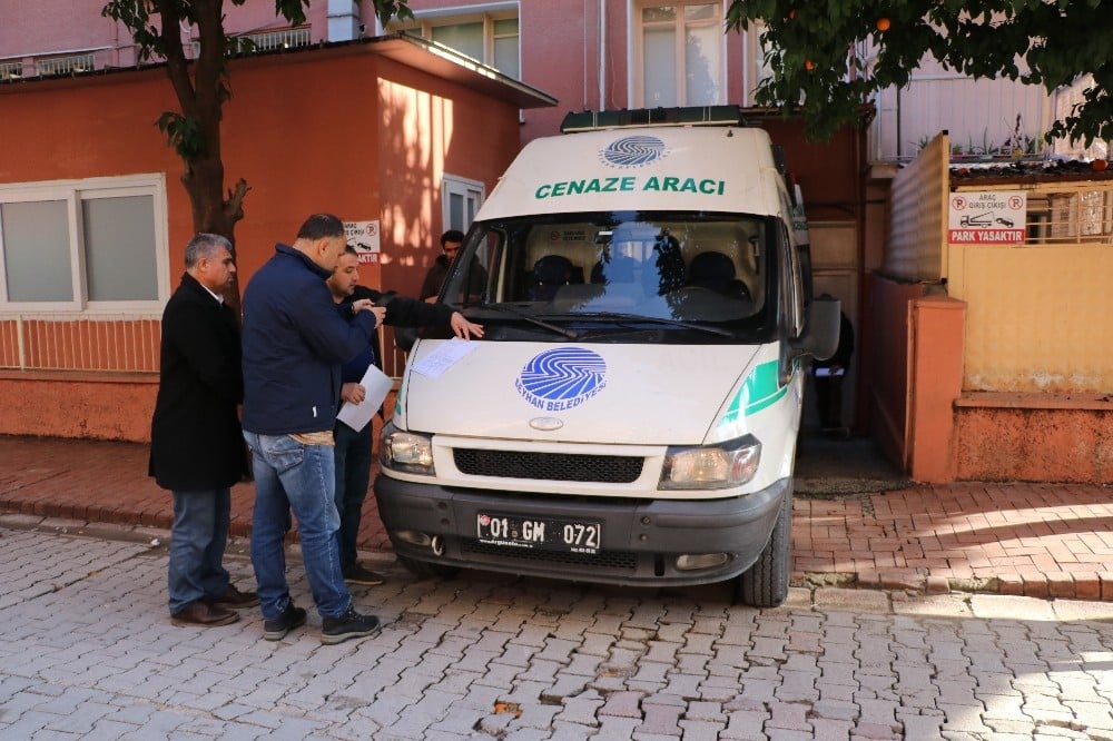 Köpeğin parçaladığı adamın cenazesi yakınlarına teslim edildi 