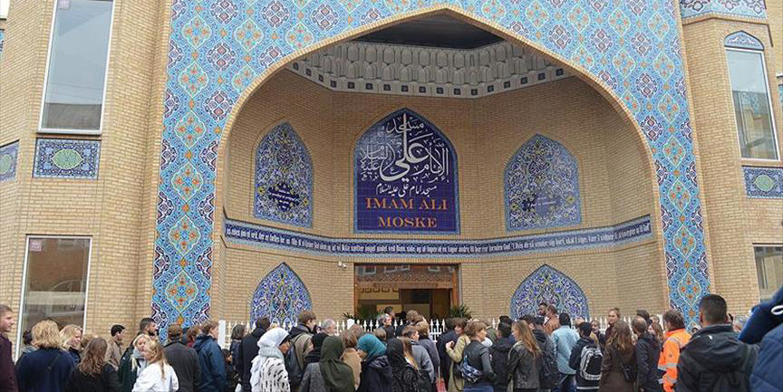 İmam Ali Camii ibadete açıldı