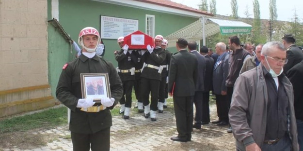 Kore gazisi Karademir'in cenazesi, toprağa verildi