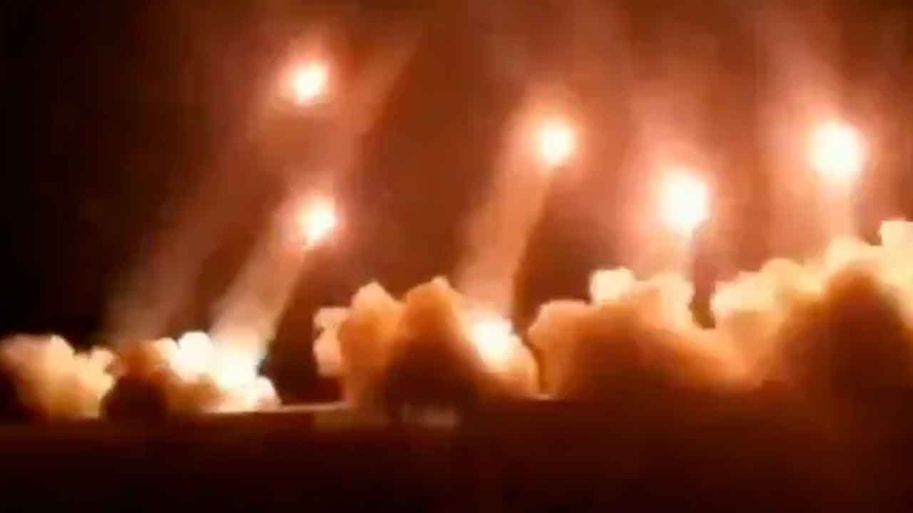 Körfez alev alev! İran füzeleri Kuveyt ve Bahreyn’deki ABD üslerini yerle bir etti!