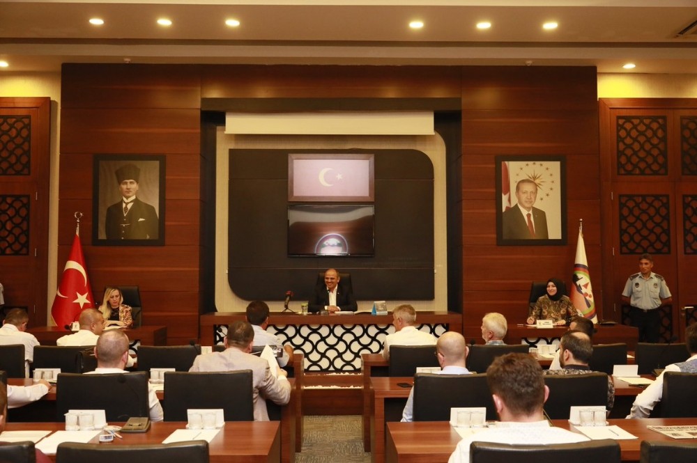 Körfez meclisinde 7 gündem maddesi karara bağlandı 