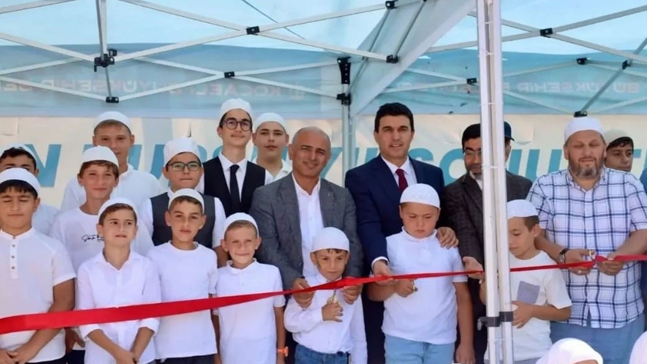 Körfez’de Kur’an kursunu bitiren 70 öğrenciye bisiklet hediyesi