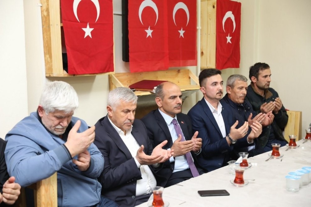 Körfez’de şehitler için dua edildi 