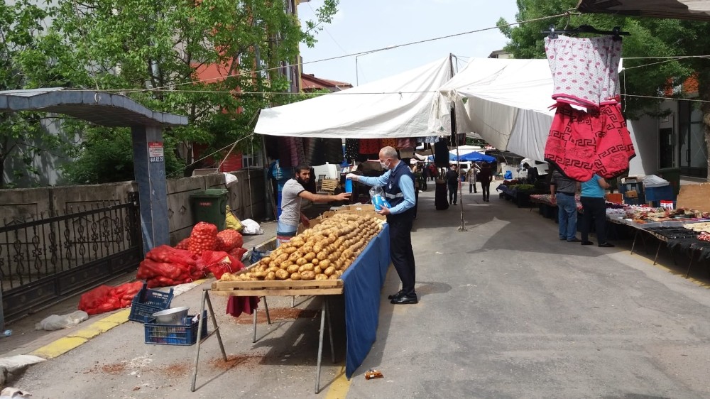Körfez’de semt pazarları denetleniyor 