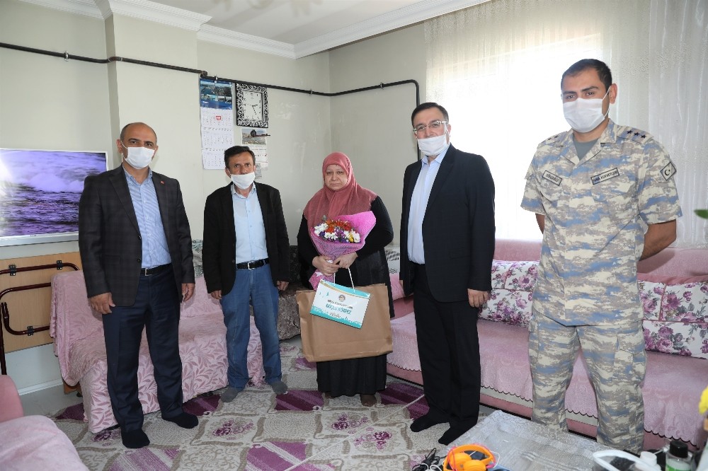 Körfez’deki asırlık çınarlara sürpriz ziyaret 