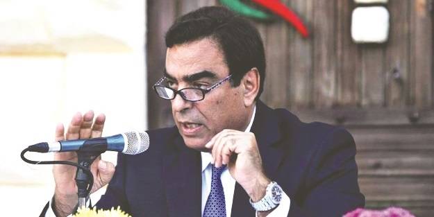 Körfezi karıştıran bakan nihayet bıraktı