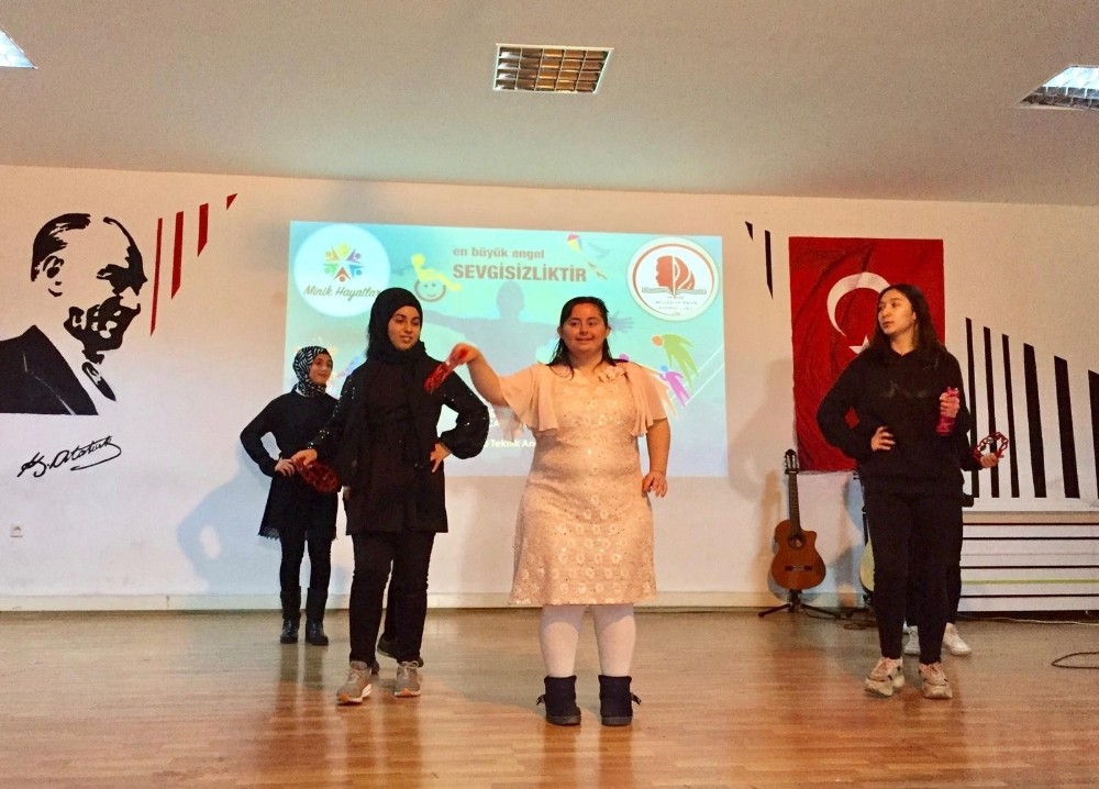 Körfez’in özel çocukları bu programda eğlendi 