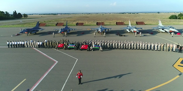 Ermenistan'ı titretecek görüntüler! Azerbaycan'a ulaştılar