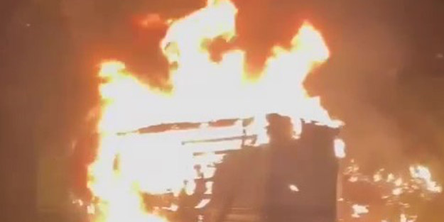 Korku dolu anlar! Kuzey Marmara Otoyolu’nda tır küle döndü