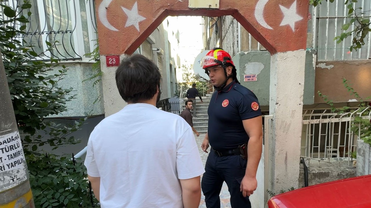 Korku dolu dakikalar! Çilingir ve itfaiye kapıya dayandı içeriden bakın ne çıktı