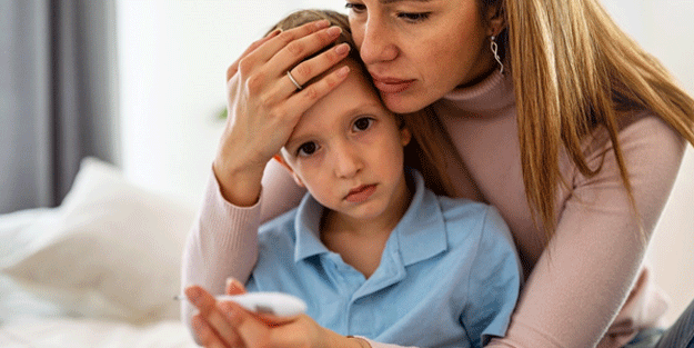 Korkulan oldu Türkiye'de de görüldü! Bu hastalık çocukları öldürüyor