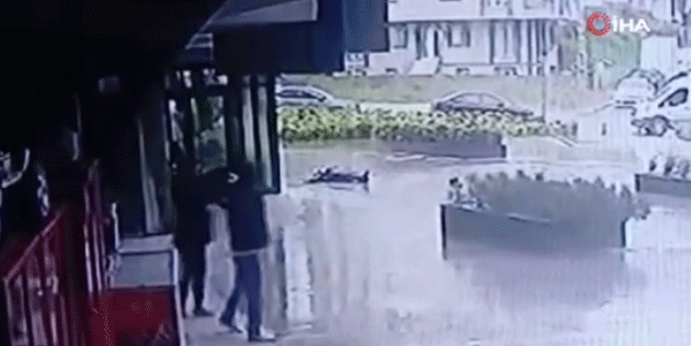 Korkunç görüntü! 9. kattan atlayarak intihar eden gencin o anları güvenlik kamerasına yansıdı
