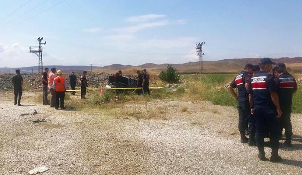 Korkunç kaza! 1 bebek ile çocuk öldü