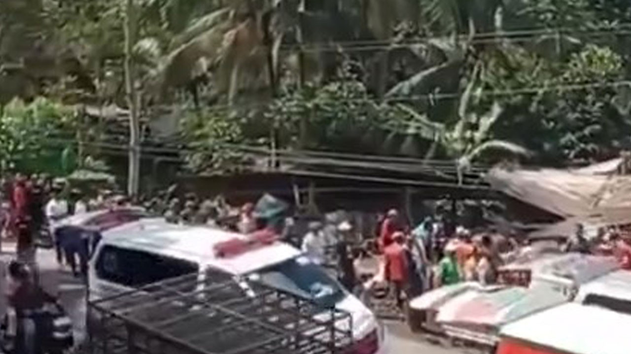 Korkunç kaza! 11 kişi feci şekilde can verdi