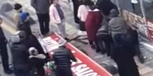 Korkunç kaza! Yoldan geçenlerin üstüne düştü: 4 yaralı