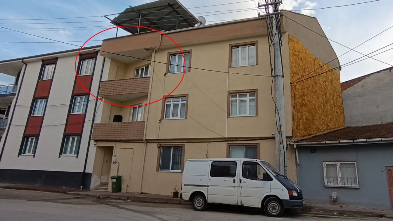 Korkunç olay! 2 yaşındaki çocuk balkondan düştü