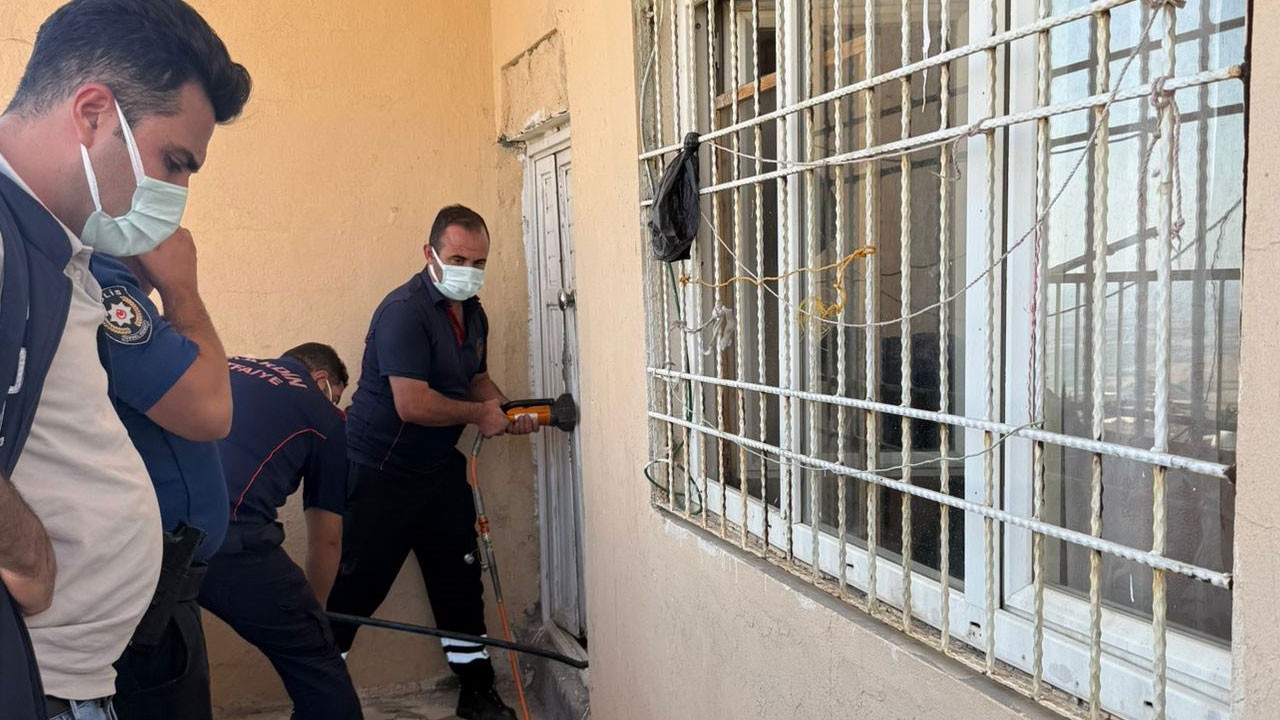 Korkunç olay: İki kardeş evlerinde ölü bulundu