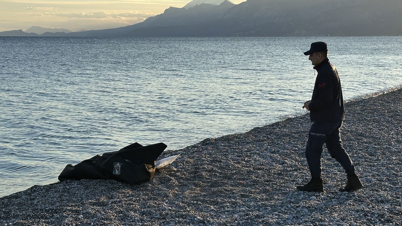 Korkunç olay! Oltaya ceset takıldı