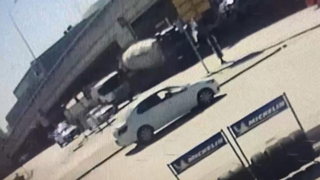 Korkunç ölüm! Beton mikserin ezdiği adam can verdi