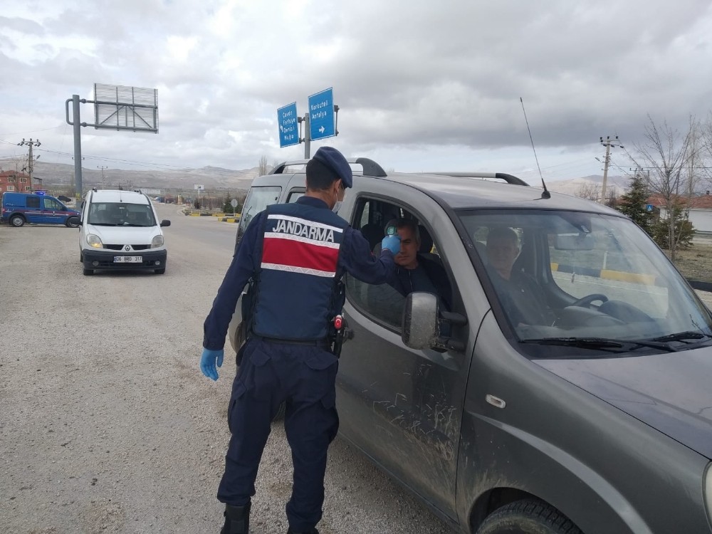 Korkuteli girişlerde ateş ölçme uygulaması başlatıldı 