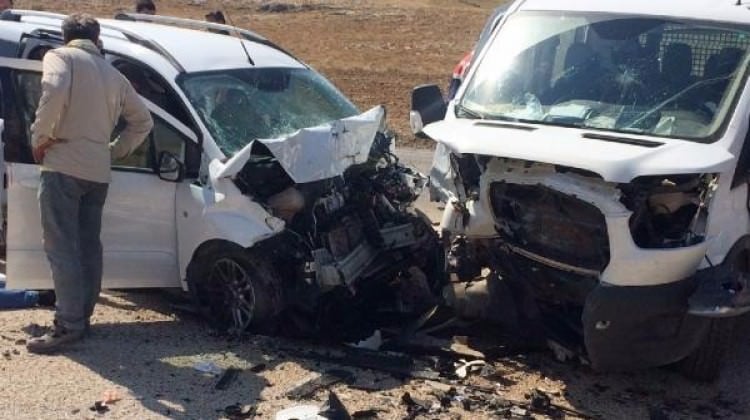 Korkuteli'de kaza: 9 kişi yaralı
