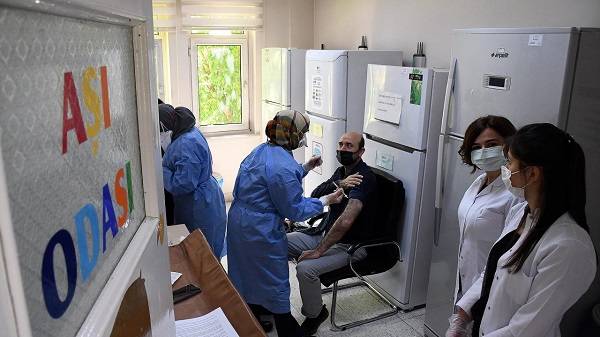 Korona aşı randevusu hafta sonu alınır mı?