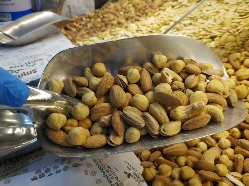 Korona döneminde kuruyemişe talep arttı 