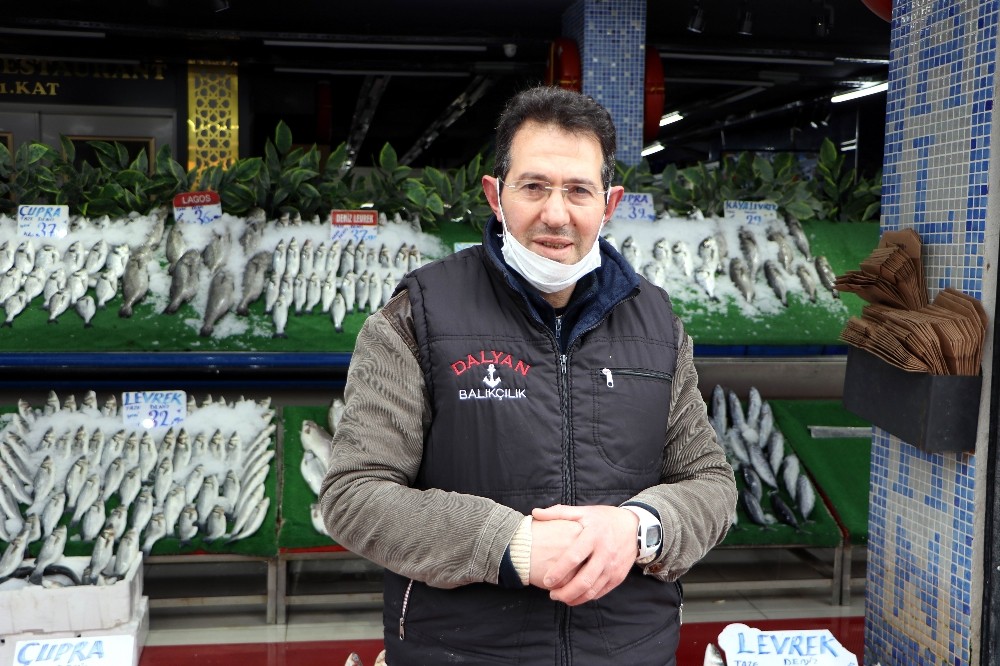 Korona virüs balıkçıları vurdu 